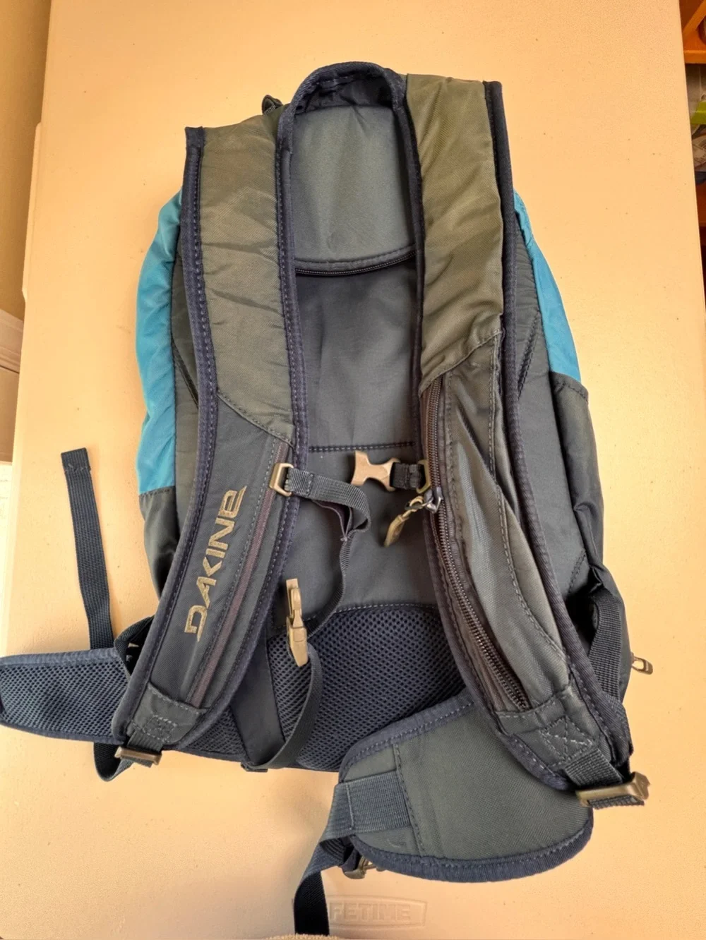 Dakine Baker 16L Ski & Snowboard Backpack Blue Navy Orange